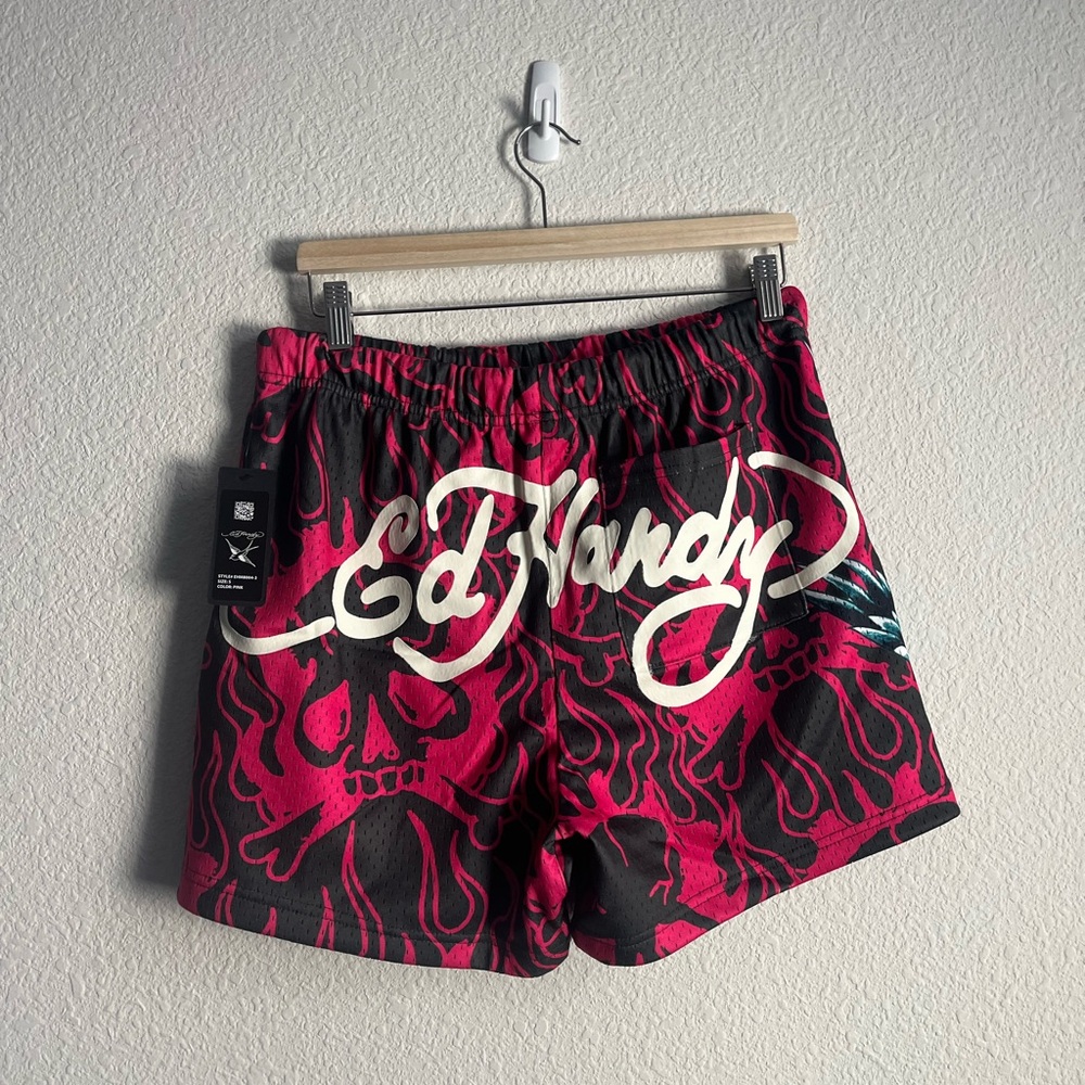 Ed hardy Pink Graphic Men's Shorts size small - Picture 2 of 6